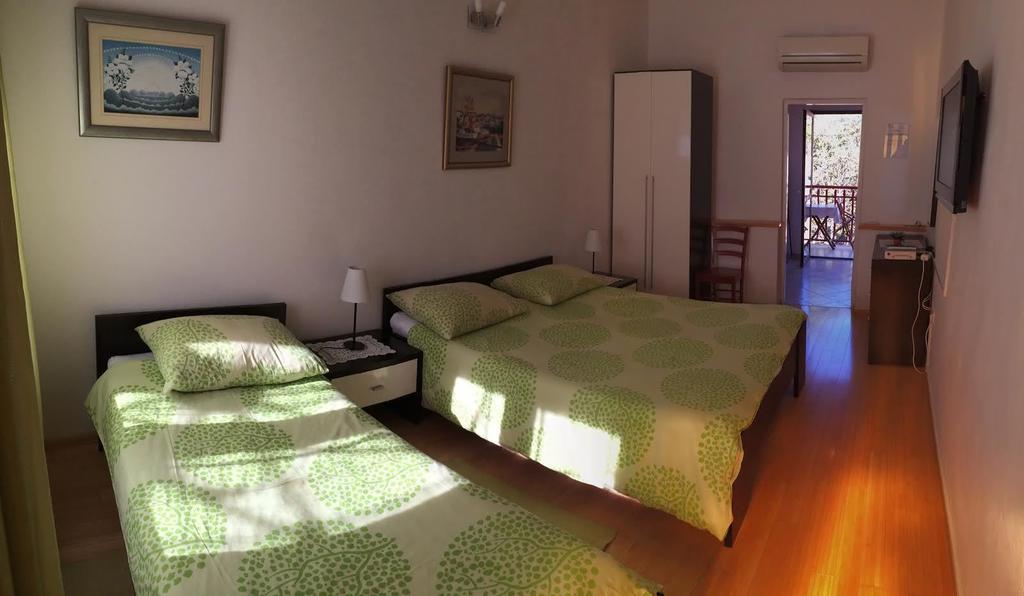 Apartments Ana Trogir Exterior photo