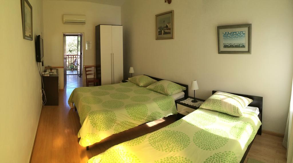 Apartments Ana Trogir Exterior photo
