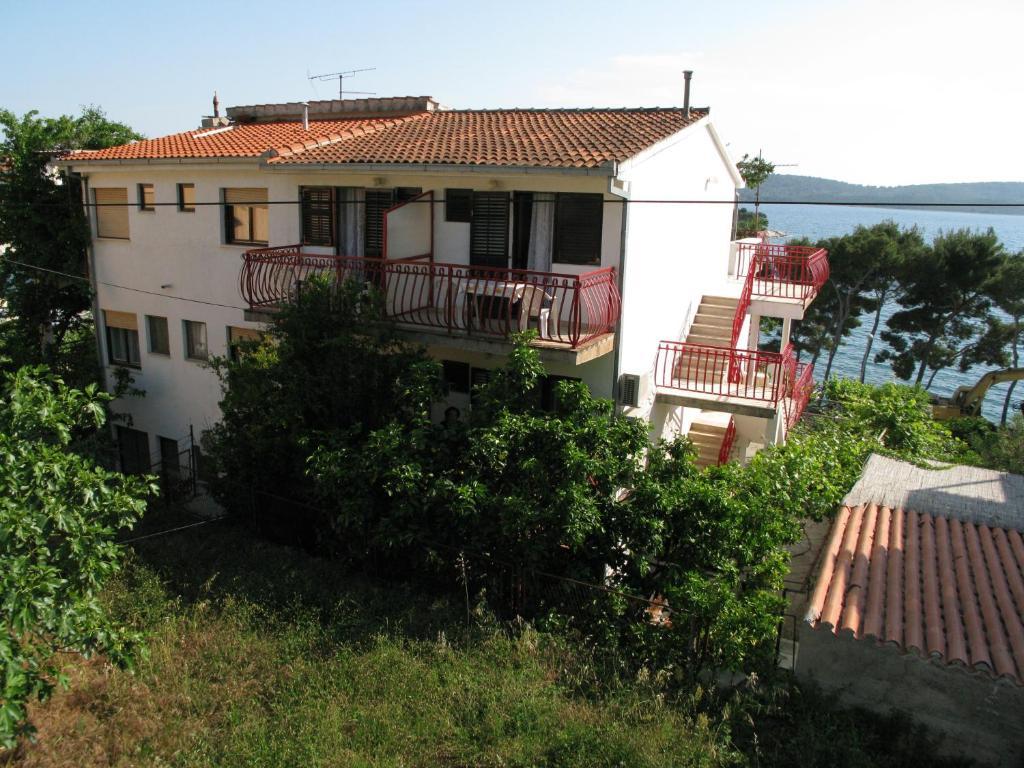 Apartments Ana Trogir Exterior photo