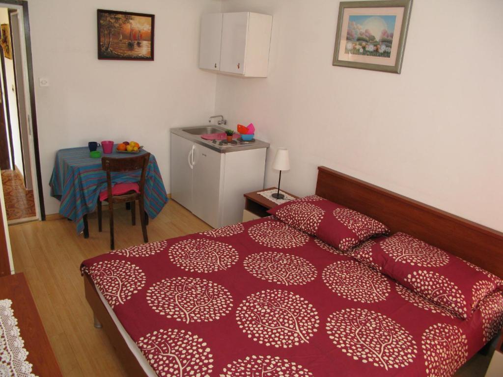 Apartments Ana Trogir Exterior photo