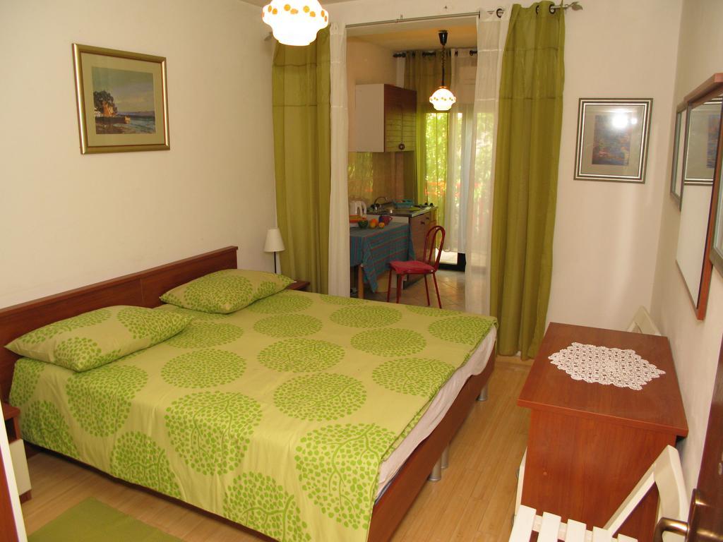 Apartments Ana Trogir Exterior photo
