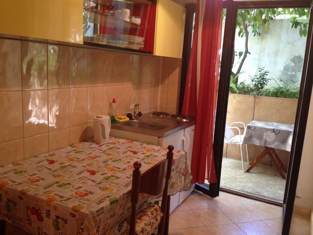 Apartments Ana Trogir Exterior photo